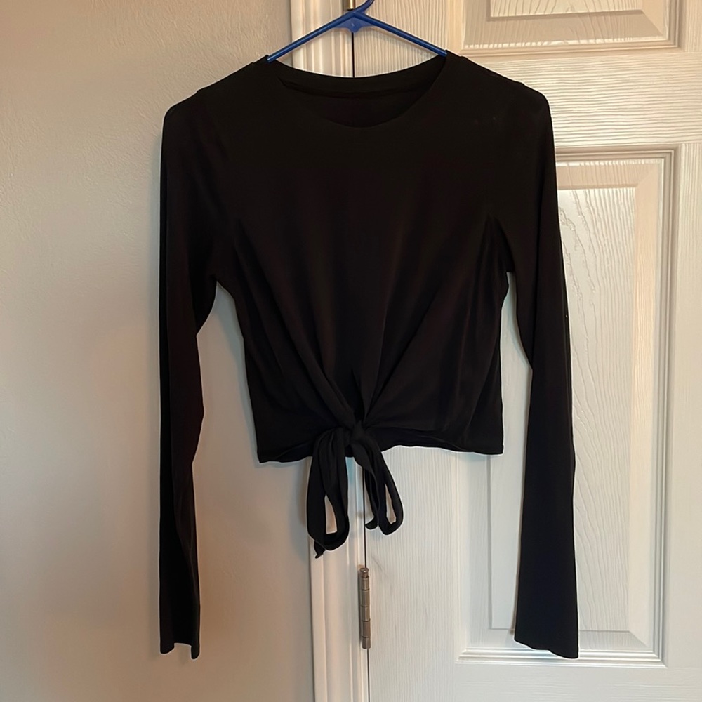 Lululemon Long Sleeve Crop with front tie